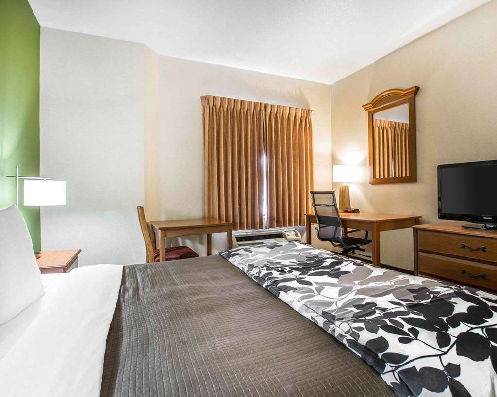 Sleep Inn & Suites Bakersfield North Room photo
